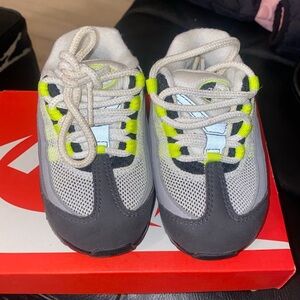 Nike Air Max 95 OG Neon